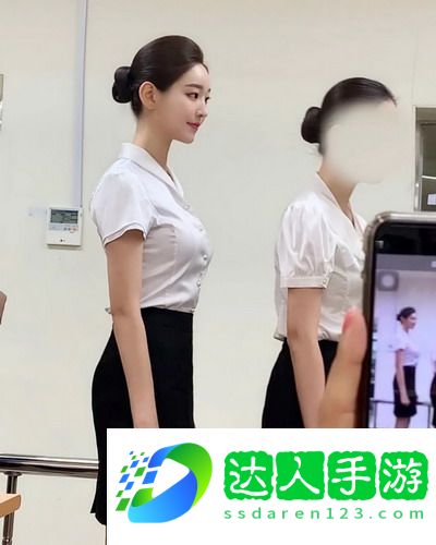 暴躁少女csgo免费观看, 引发热议, 网友: 笑到肚子疼的奇妙体验！