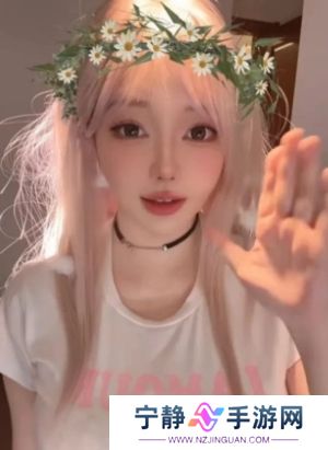 刘飞儿试镜“跑龙套”角色，因身材太好被加戏，直言自己不擅长演戏