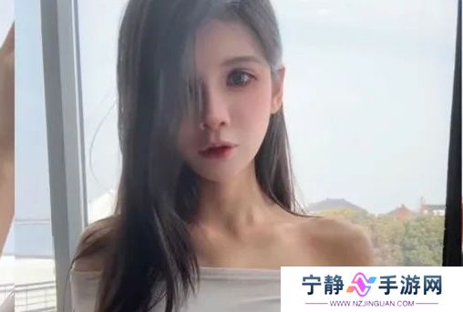 狗头萝莉被质疑含有科技，紧急发视频回应，让大家不要有身材烦恼