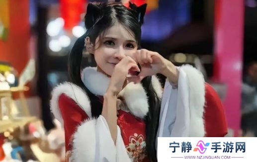 狗头萝莉元宵卖饼太火热，现场围满了人，大量粉丝称排了好久买不到