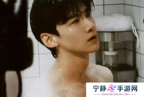 《难哄》桑延好身材藏不住，难怪温以凡能两情相悦，网友：太羡慕了